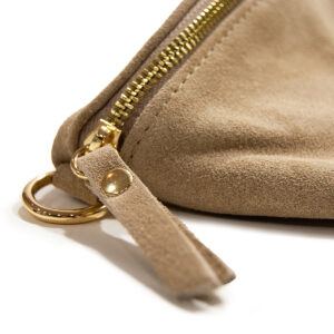crudo-beige